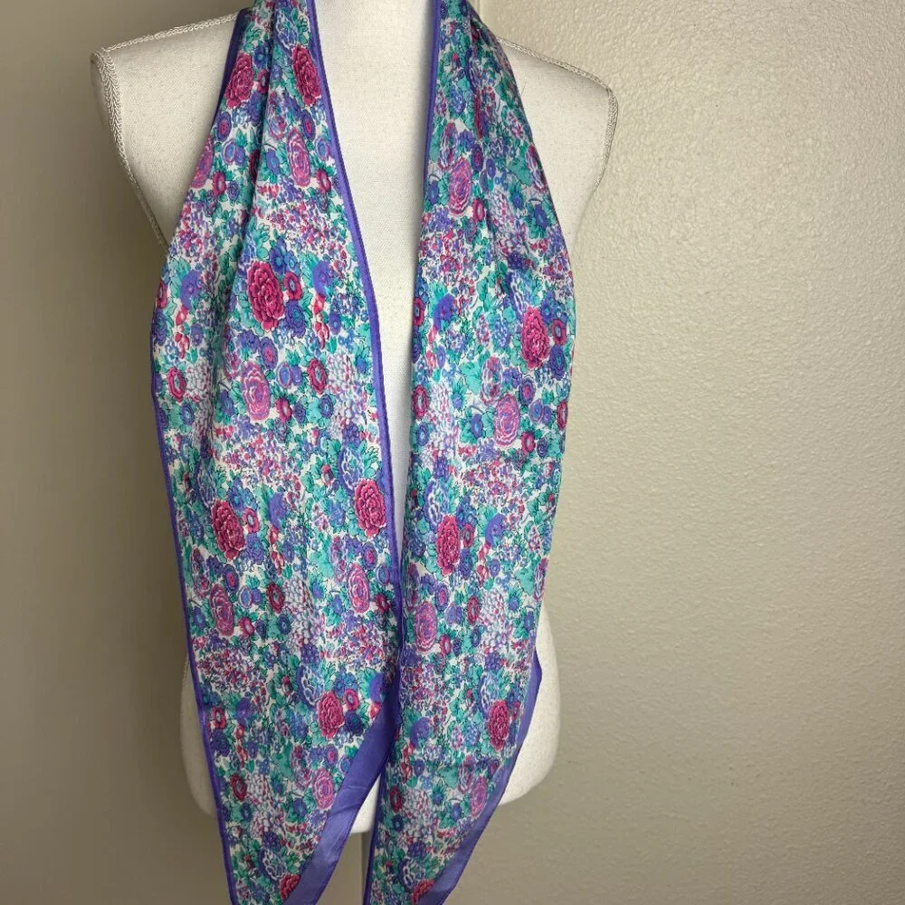 Vintage  Skinny Tie Bow Silk Lilac Floral  Scarf